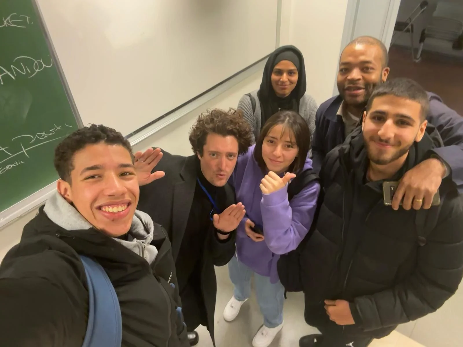 Avec les lycéens après l'intervention, campus de Polytechnique